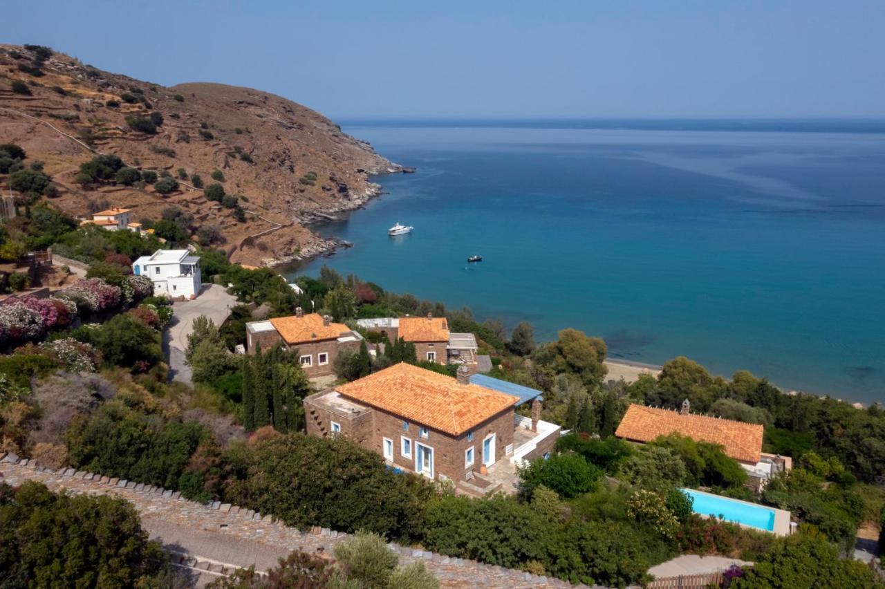 Luxury Villa By The Beach Stenies Exterior photo