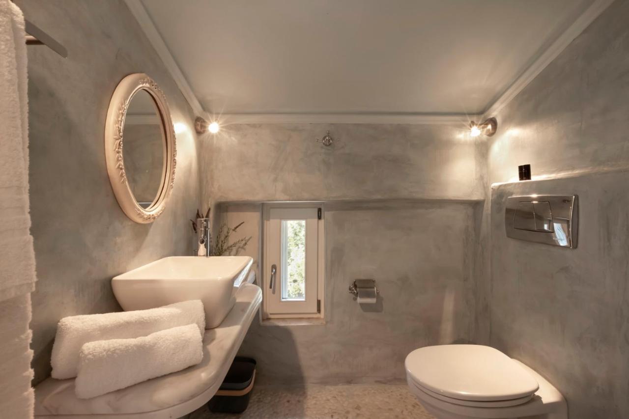 Luxury Villa By The Beach Stenies Exterior photo