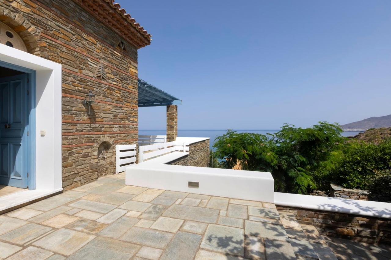 Luxury Villa By The Beach Stenies Exterior photo