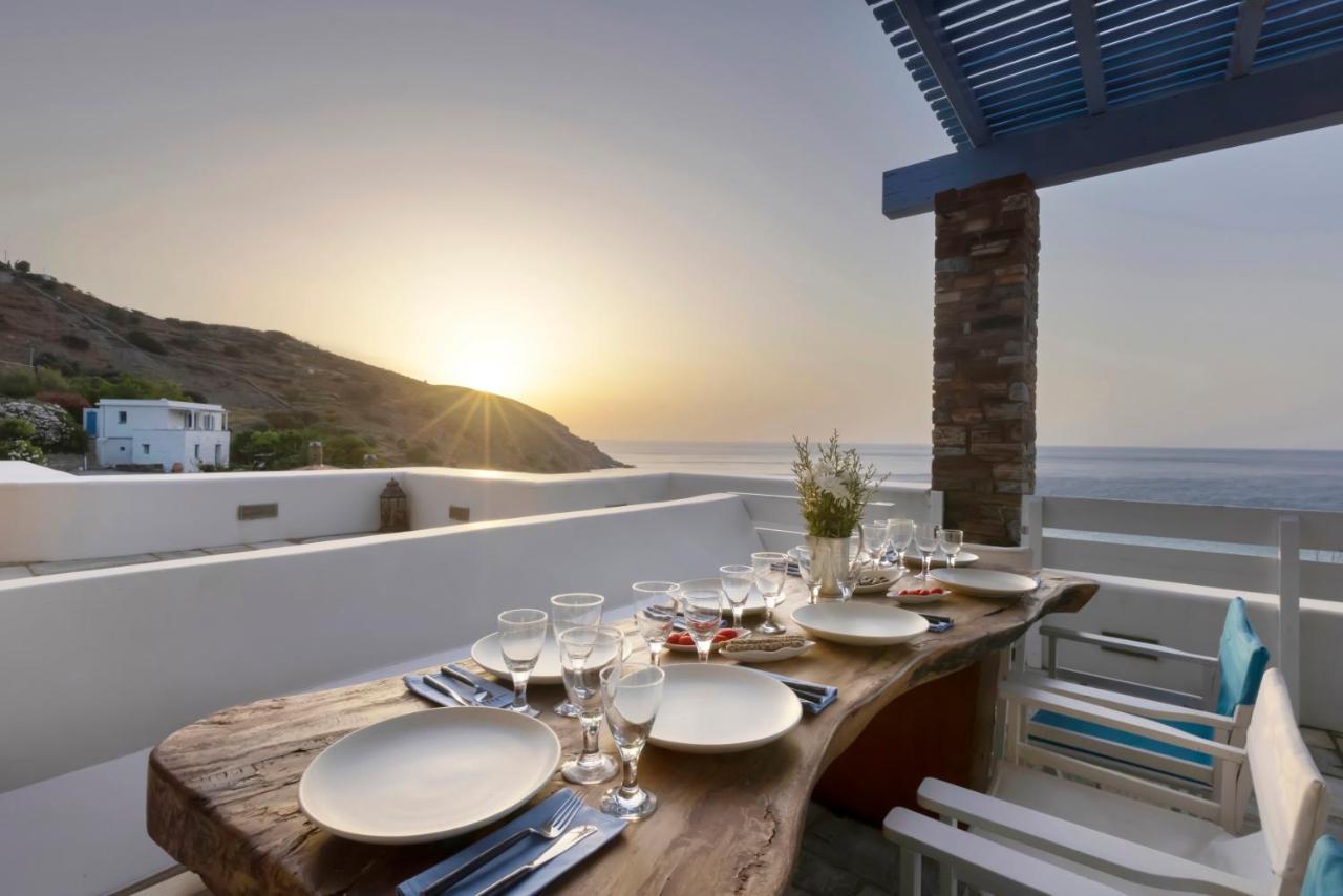 Luxury Villa By The Beach Stenies Exterior photo