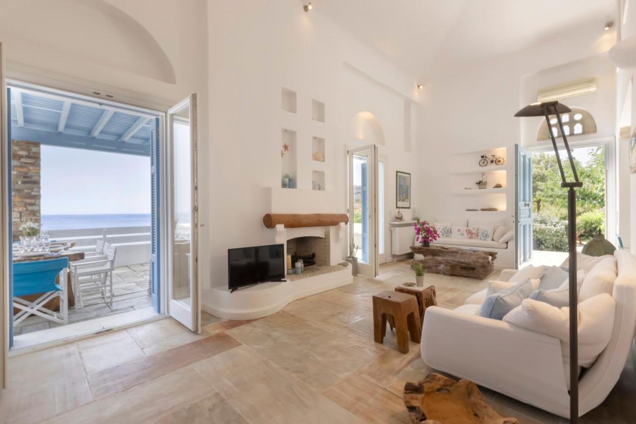 Luxury Villa By The Beach Stenies Exterior photo